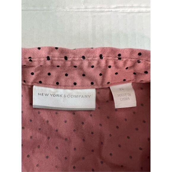 New York & Co size XS half button down polka dot shirt - Picture 5 of 8